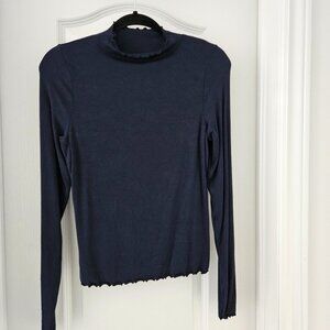Lululemon HoldTight Long Sleeve Top